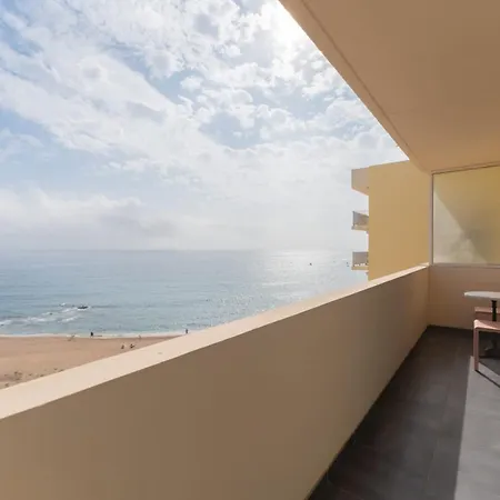 Magnifique F3 Les Pieds Dans L'eau. * Ajaccio (Corsica)